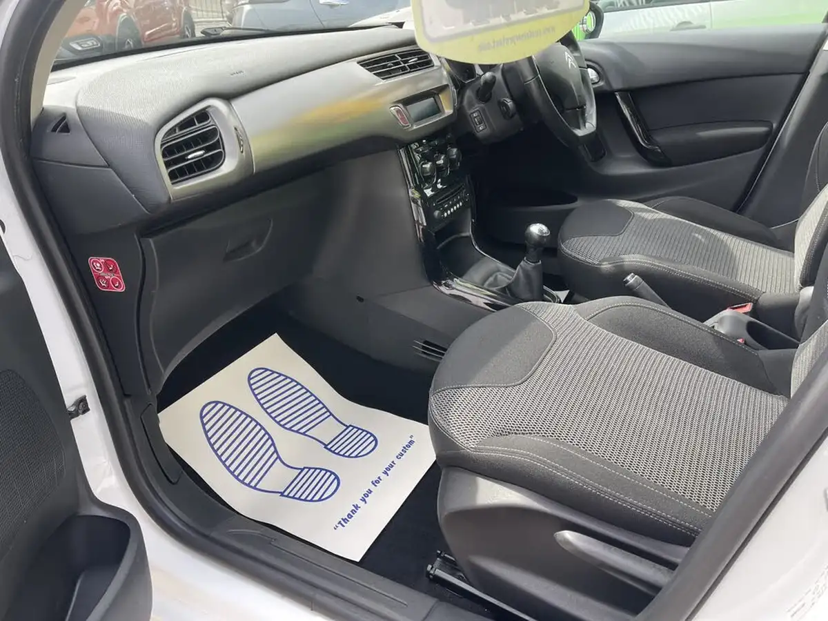 2014-citroen-c3-16e-hdi-selection-big-13