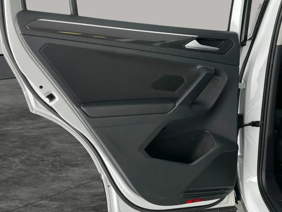 2020-volkswagen-tiguan-15-tsi-elegance-big-36