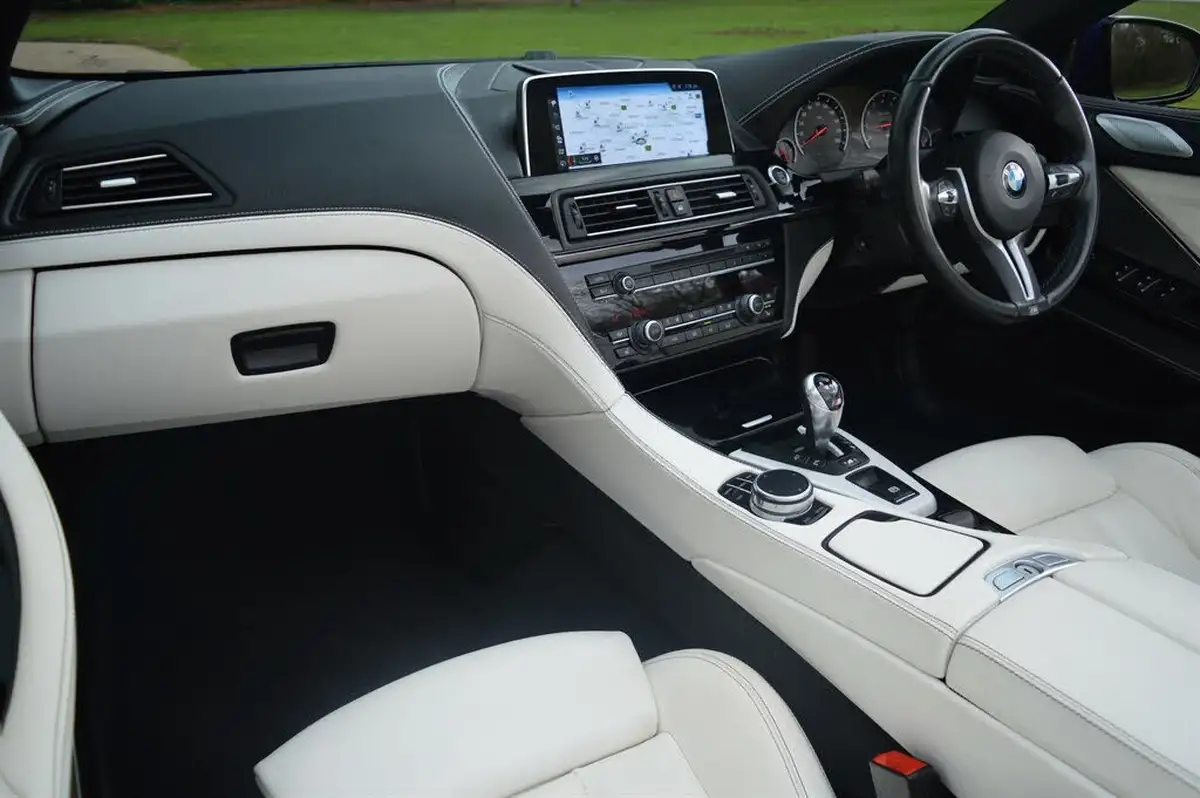 2017-bmw-6-series-44-m6-ss-convertible-2d-big-19