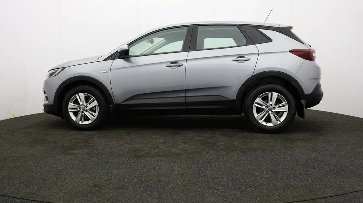2020-vauxhall-grandland-x-12-se-big-3