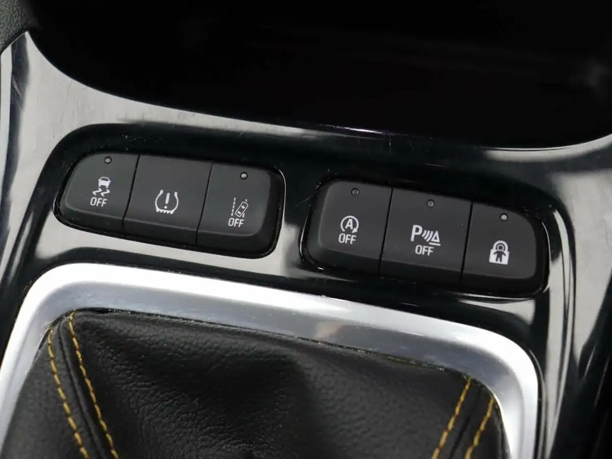 2018-vauxhall-crossland-x-16-tech-line-nav-120ps-big-19