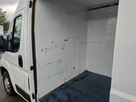 2019-peugeot-boxer-20-bluehdi-professional-335-l2h2-small-12