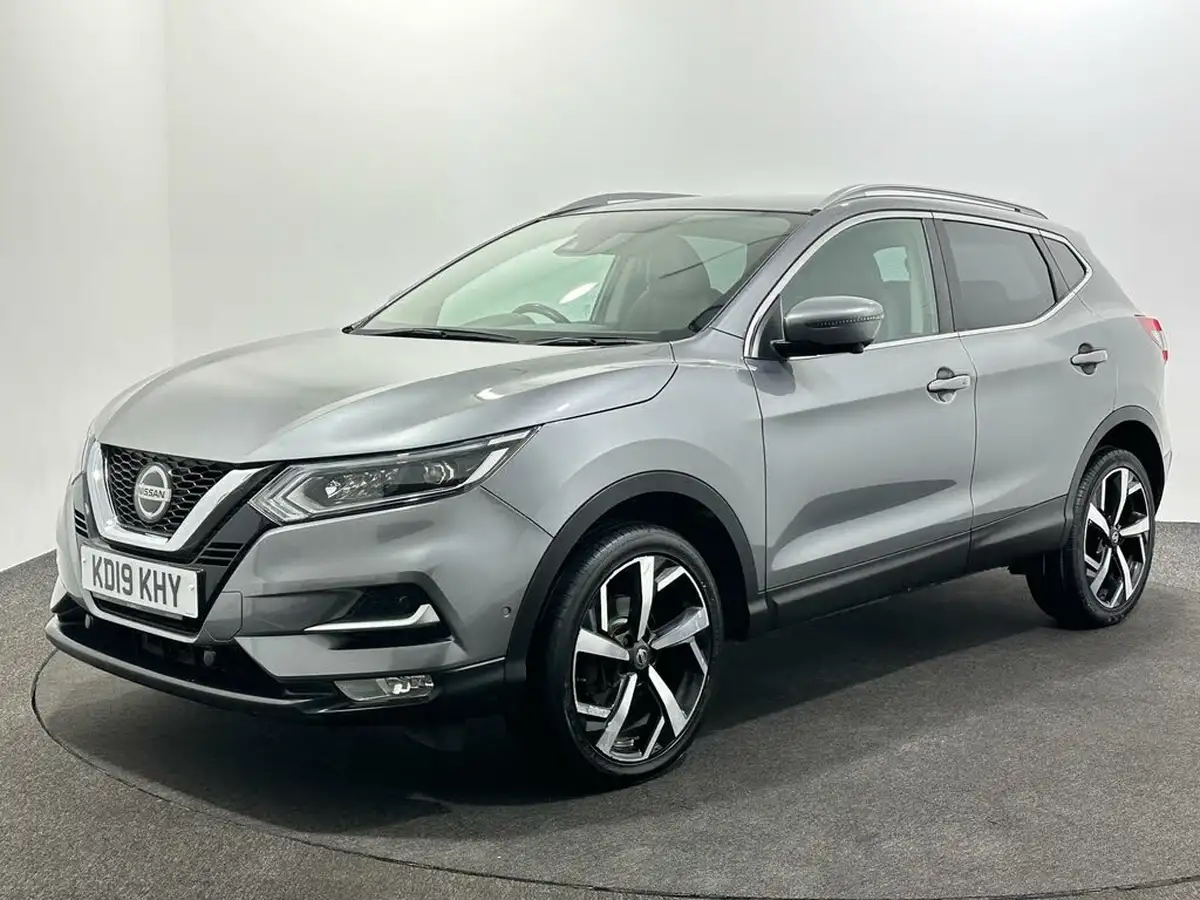 2019-nissan-qashqai-13-dig-t-tekna-140ps-big-2