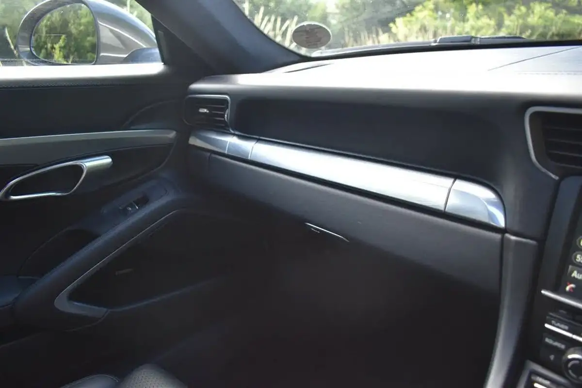 2015-porsche-911-38-carrera-s-coupe-pdk-big-16