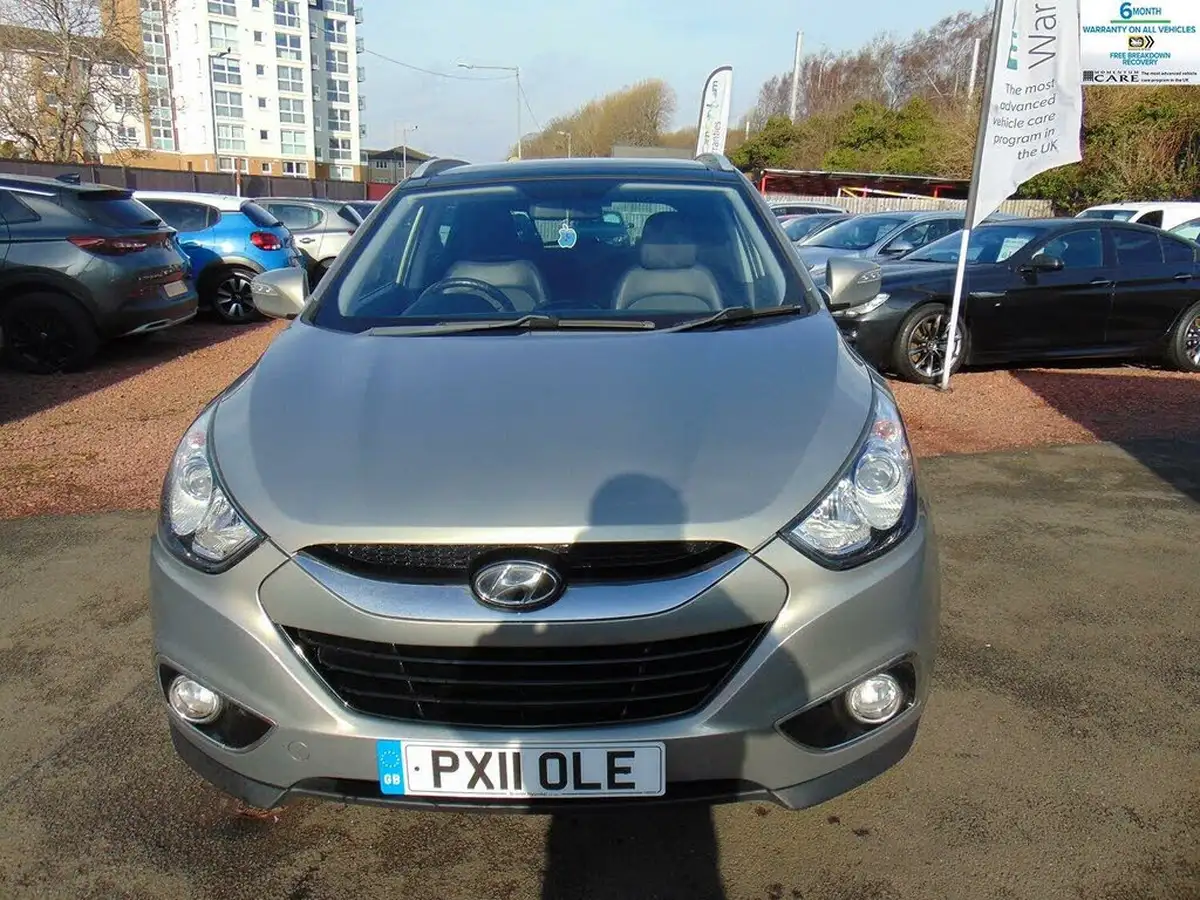 2011-hyundai-ix35-17td-premium-big-3
