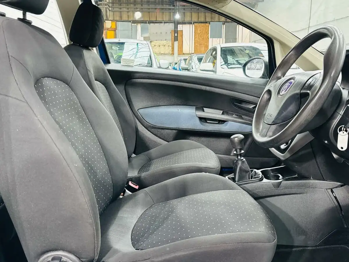 2008-fiat-grande-punto-12-active-white-big-16