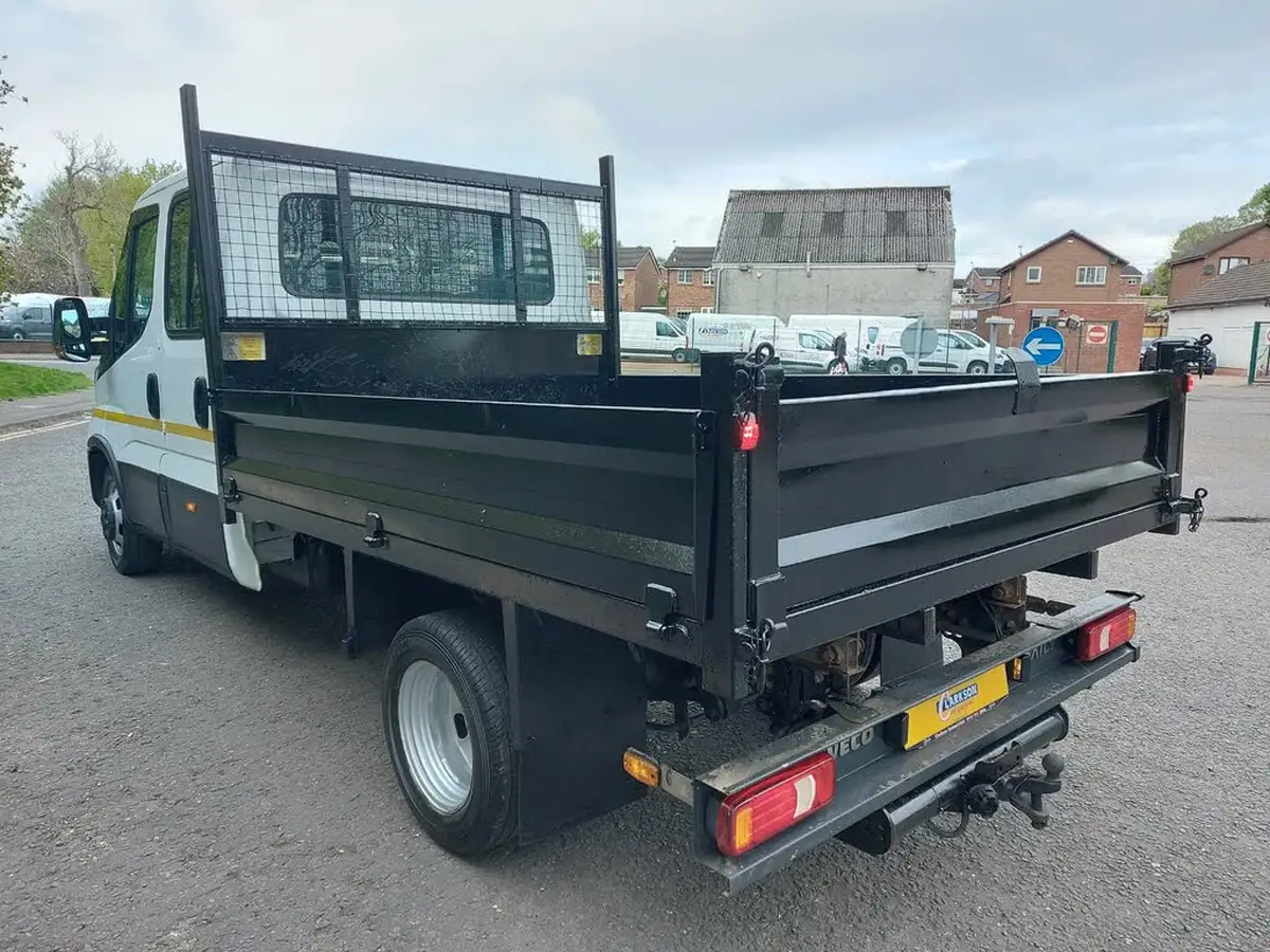 2022-iveco-daily-35c-class-23td-35c14-business-3000mm-136pseu6dt-3000-big-6