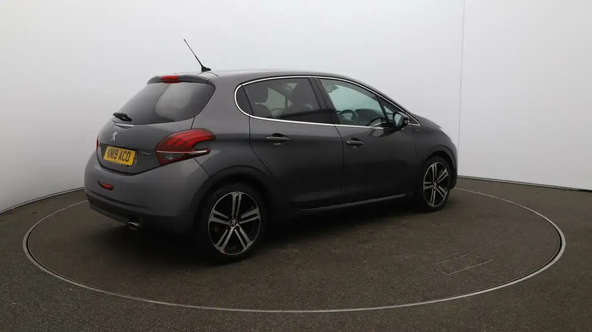 2019-peugeot-208-12-puretech-gt-line-110bhp-big-45