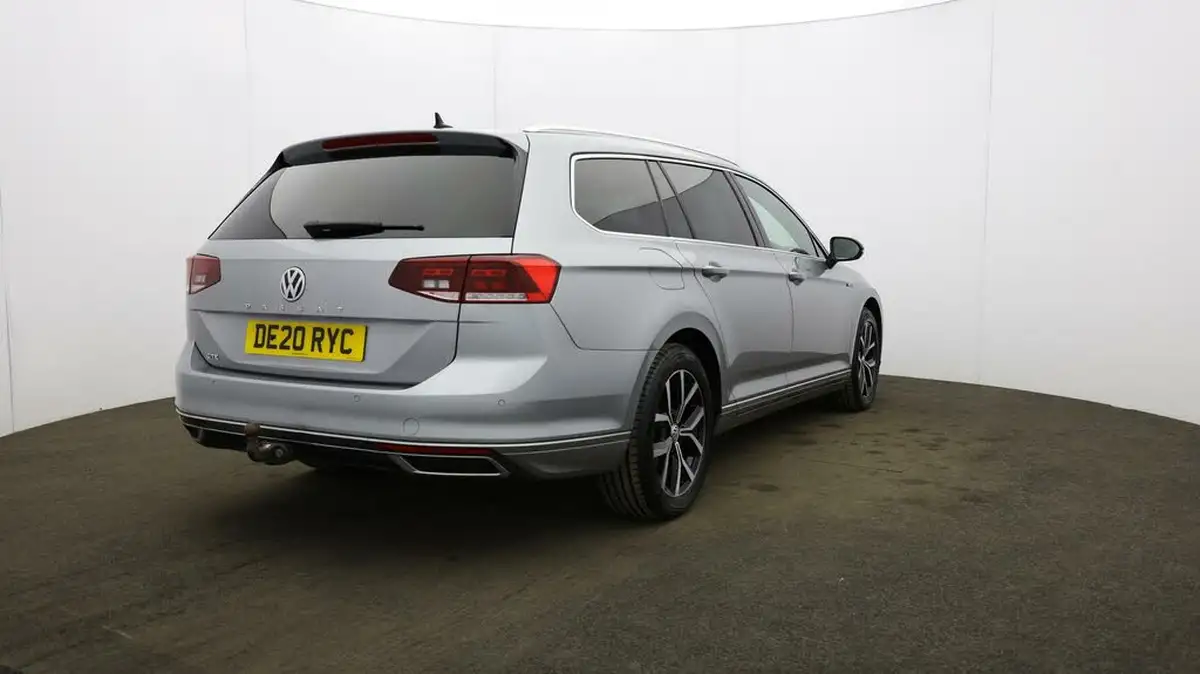 2020-volkswagen-passat-14-tsi-gte-estate-5d-big-51