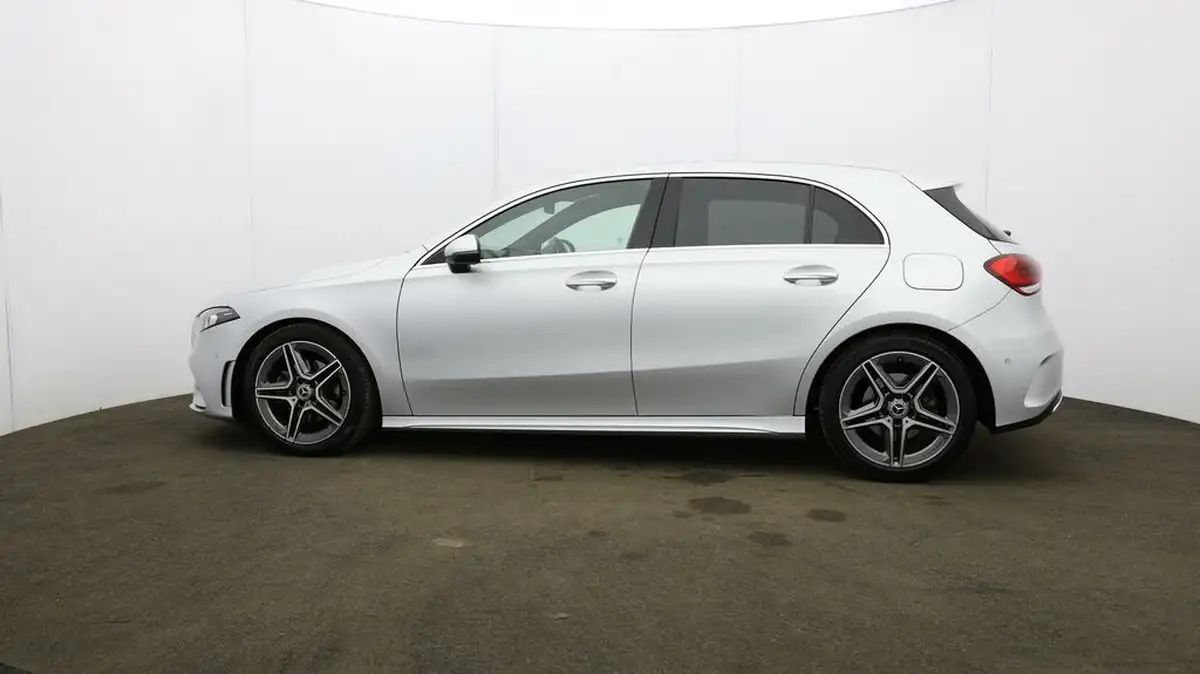 2020-mercedes-benz-a-class-13-a200-amg-line-premium-hatchback-5d-7g-dct-big-60