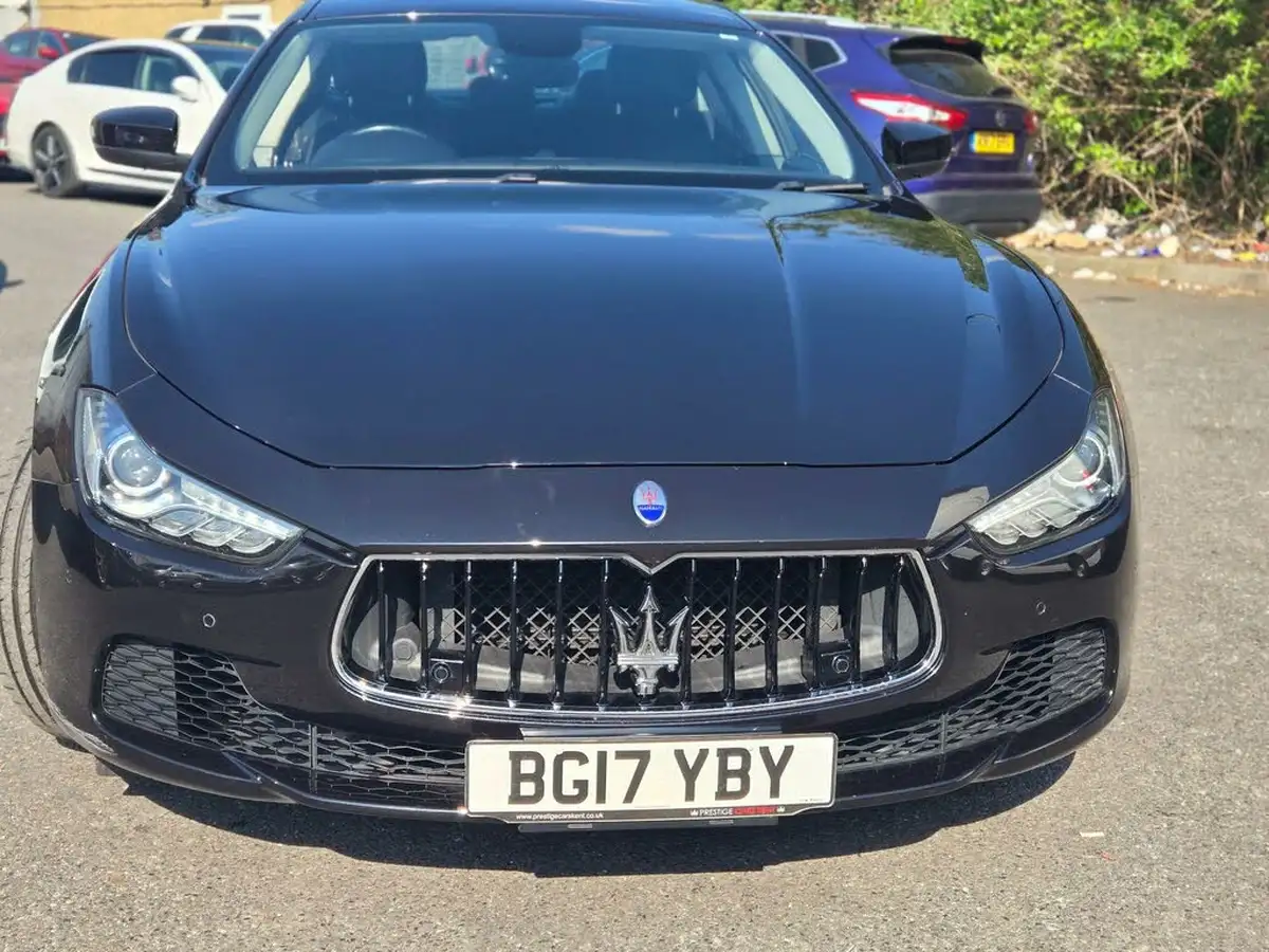 2017-maserati-ghibli-30td-big-3