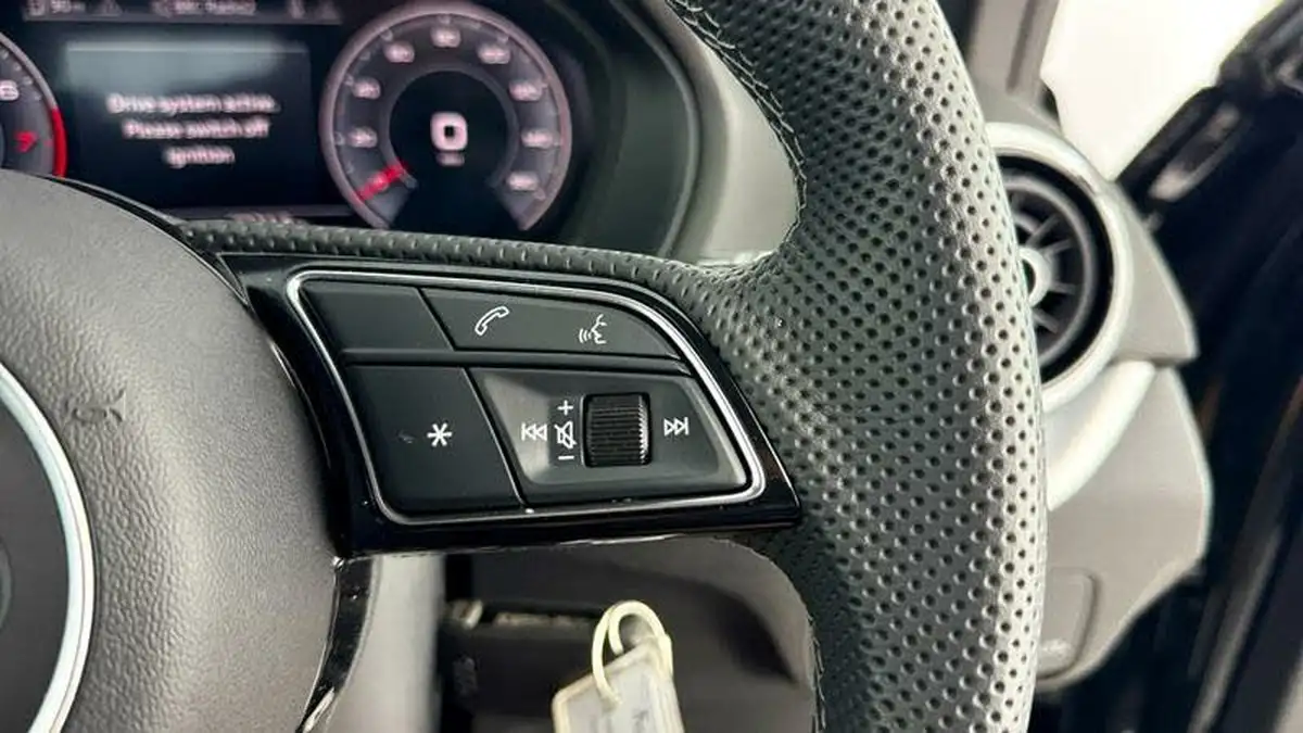 2024-audi-q2-10-30-tfsi-s-line-116ps-big-22