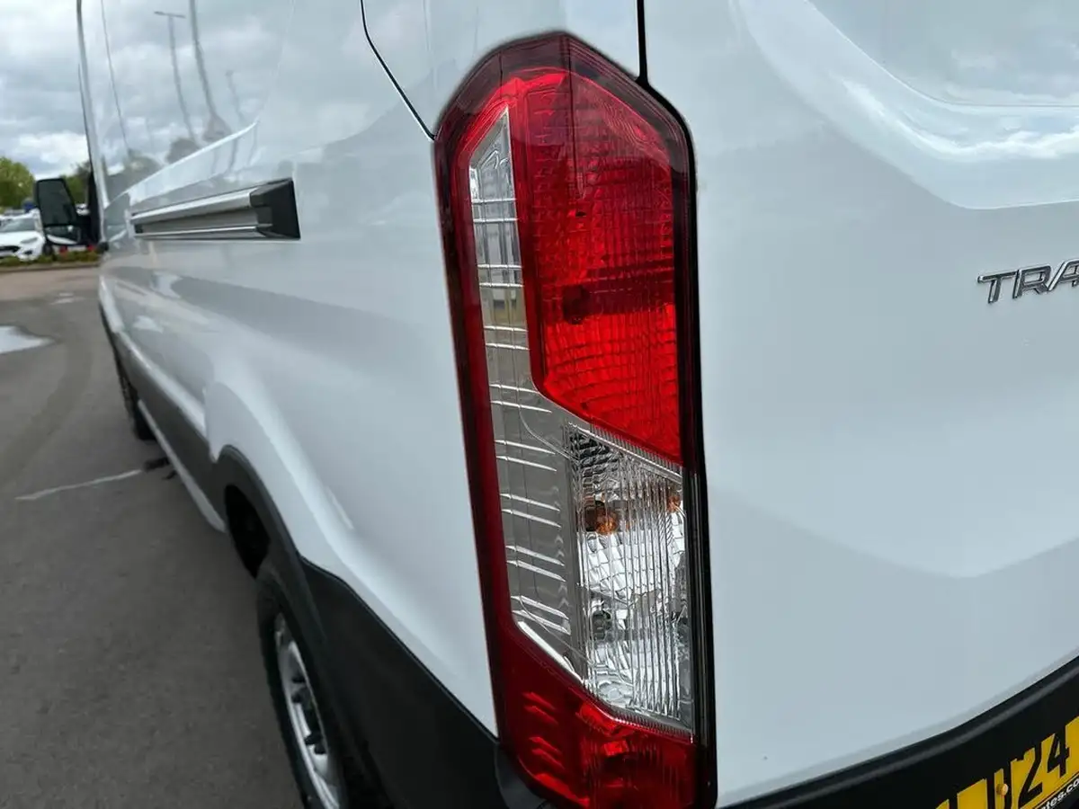 2024-ford-transit-big-33