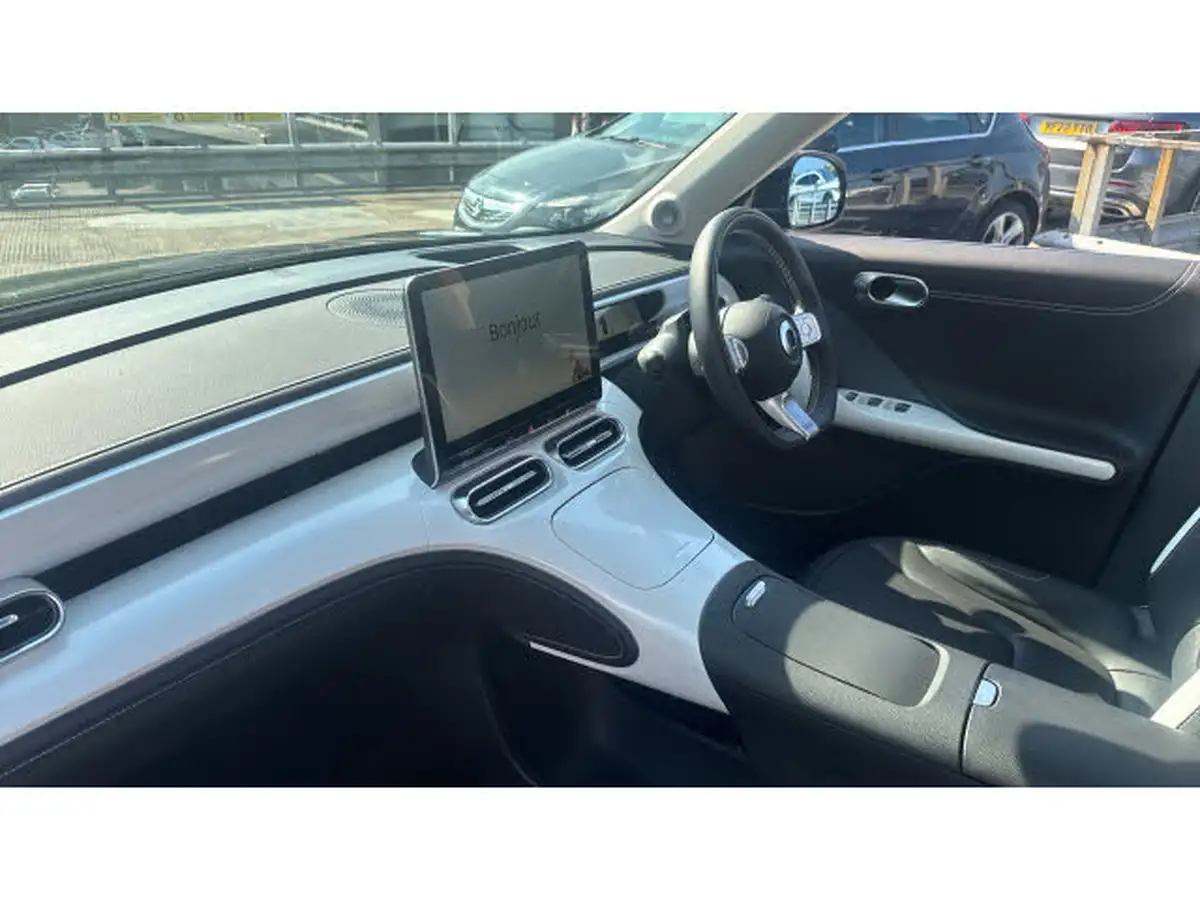 2024-smart-1-e-premium-big-8