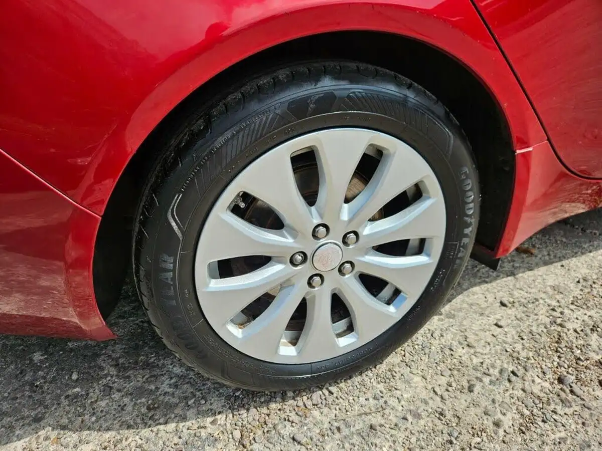 2015-jaguar-xe-20td-portfolio-163ps-auto-big-4