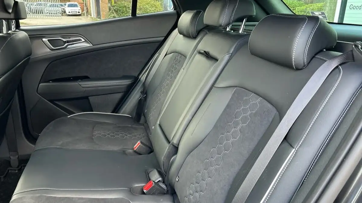 2024-kia-sportage-16-t-gdi-gt-line-207bhp-hev-auto-big-16