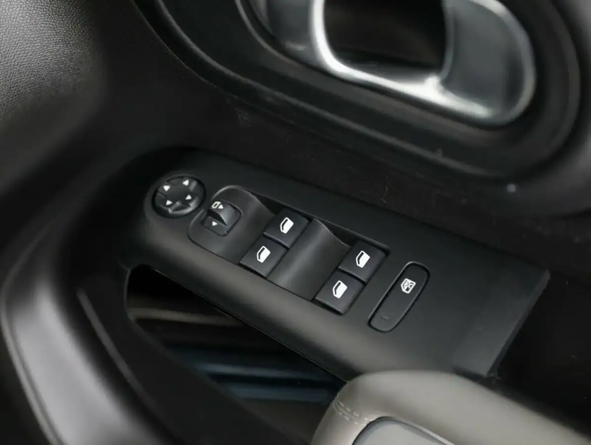 2020-citroen-c5-aircross-15bluehdi-flair-big-28
