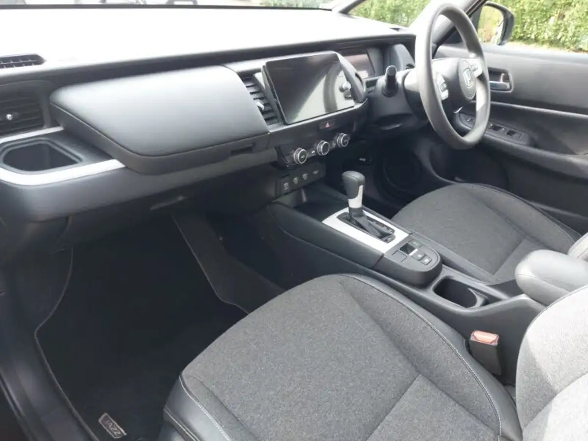 2021-honda-jazz-15-i-mmd-sr-109ps-big-4