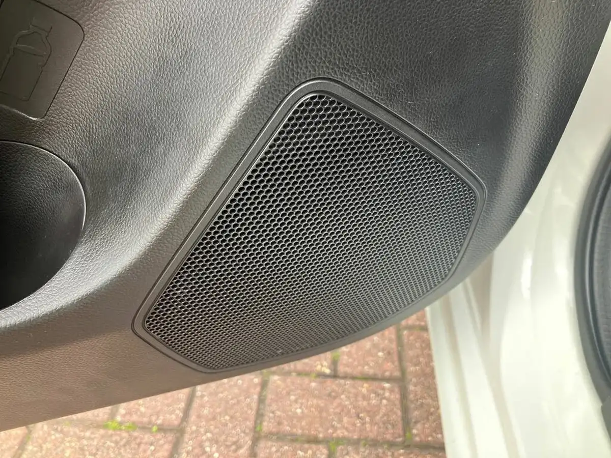 2019-suzuki-swift-10-boosterjet-sz5-shvs-big-40
