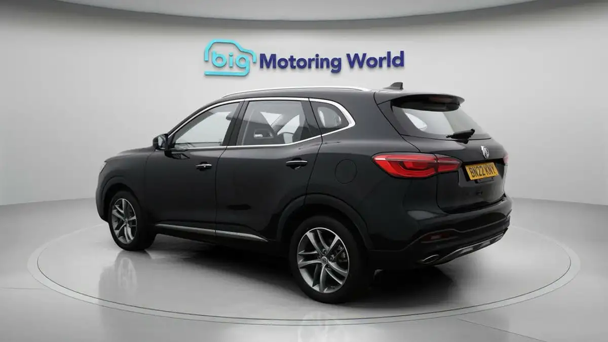 2022-mg-hs-15t-gdi-exclusive-162ps-dct-big-5