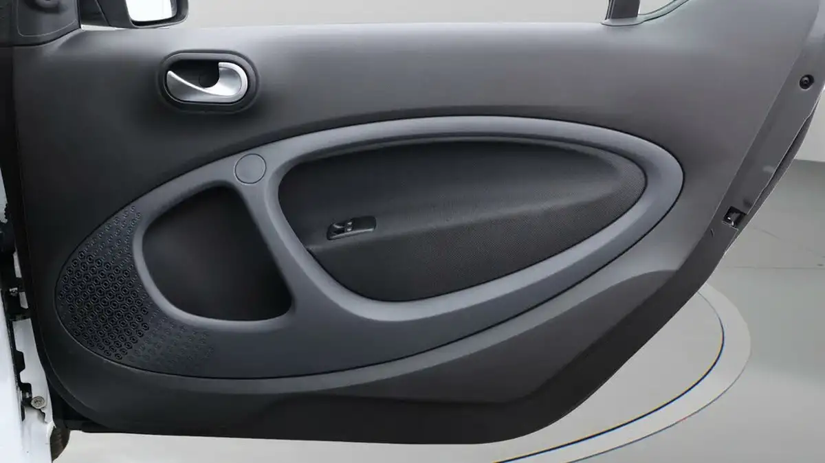 2018-smart-fortwo-e-prime-premium-plus-coupe-big-14