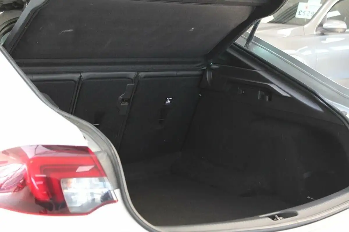 2020-vauxhall-insignia-grand-sport-15-turbo-d-sri-vx-line-nav-big-20