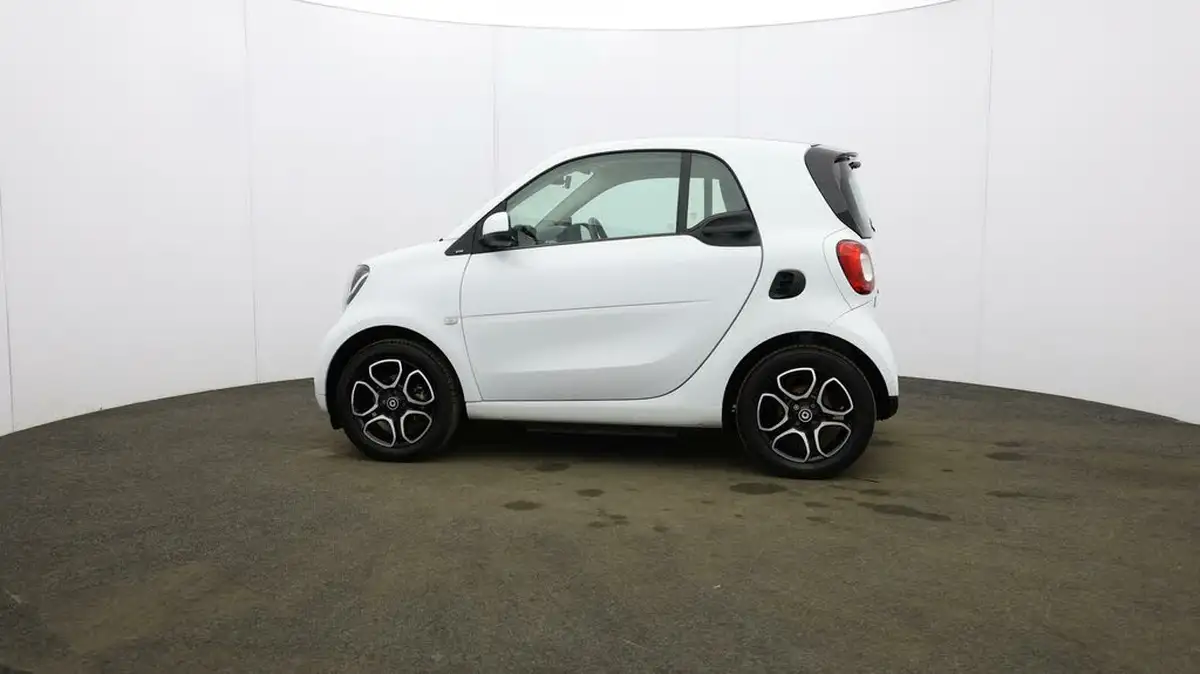 2018-smart-fortwo-e-prime-premium-plus-coupe-big-59
