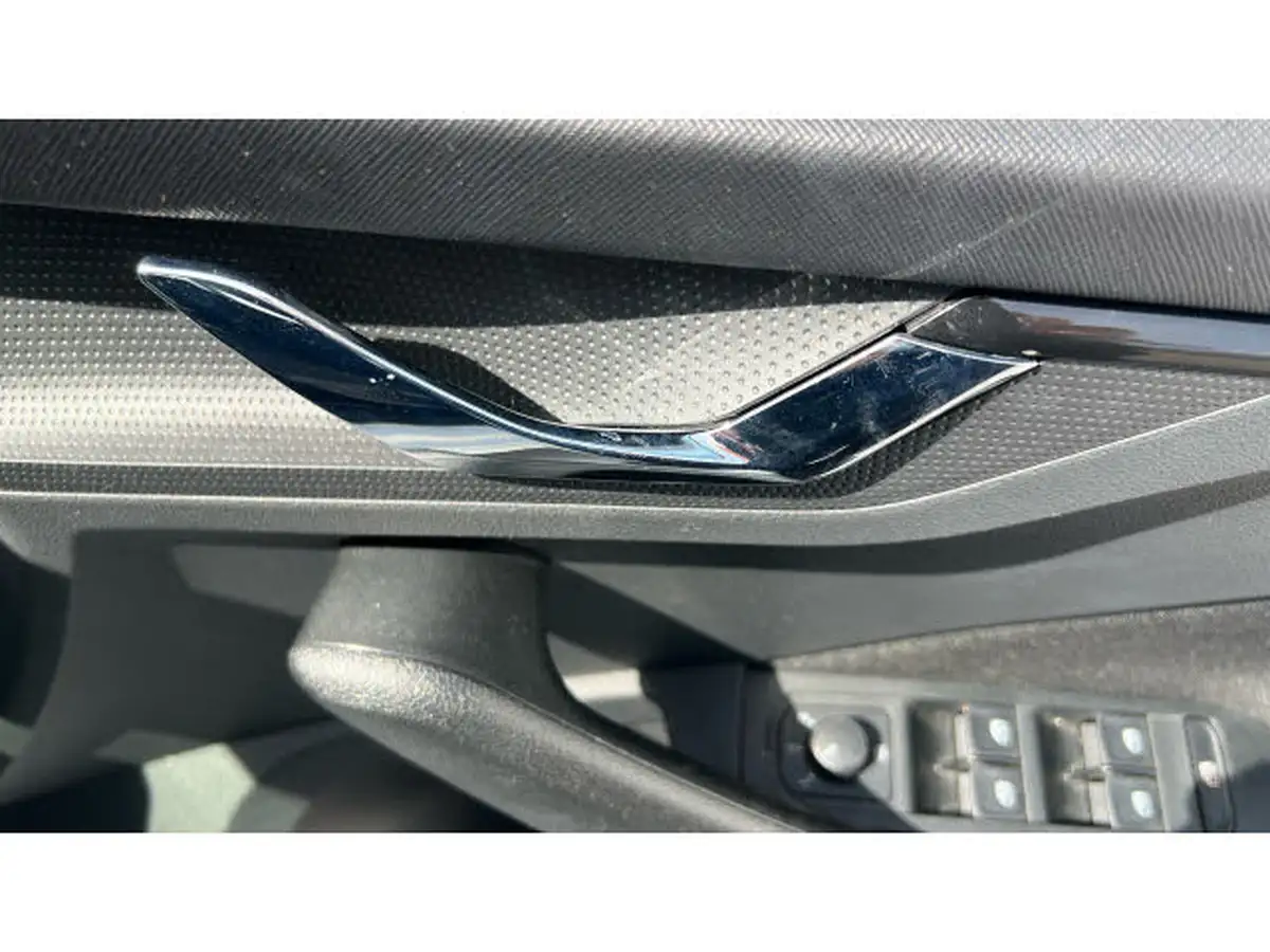 2020-skoda-kamiq-15-tsi-se-big-33