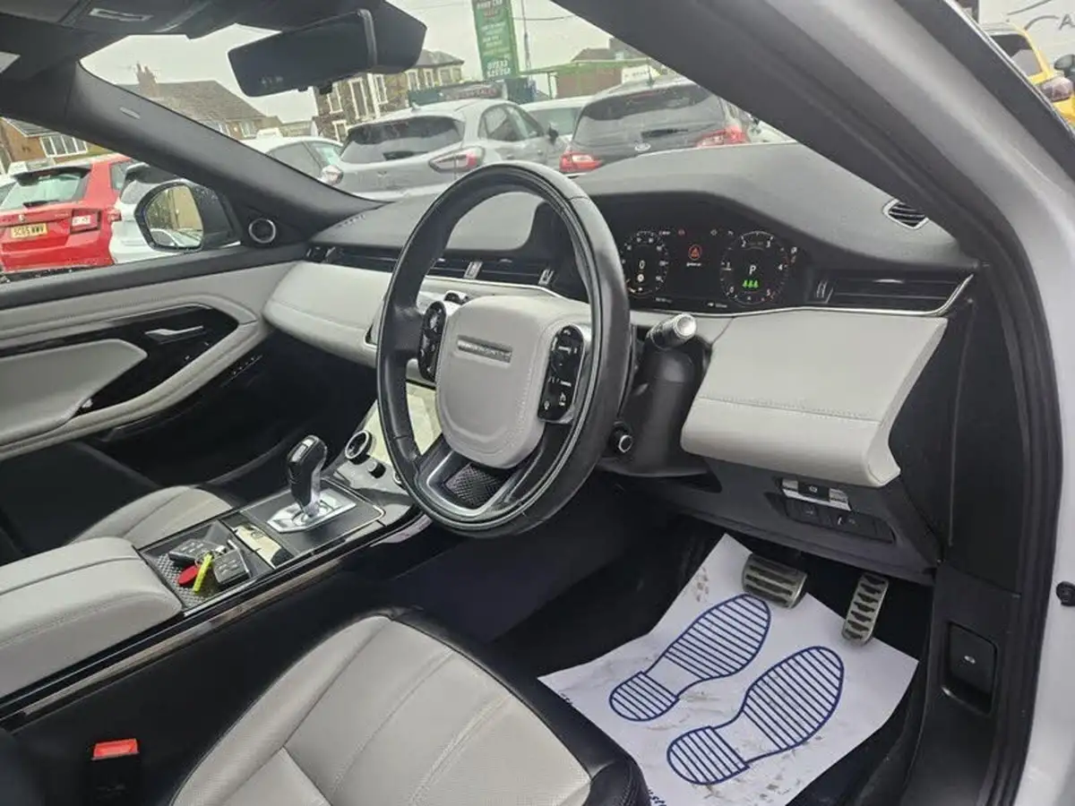 2020-land-rover-range-rover-evoque-20-d180-first-edition-big-19