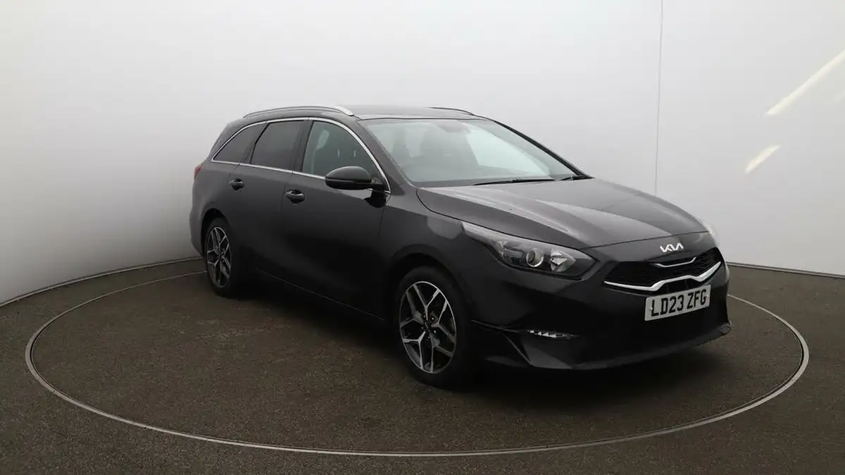 2022-kia-ceed-15-t-gdi-3-sportswagon-big-34