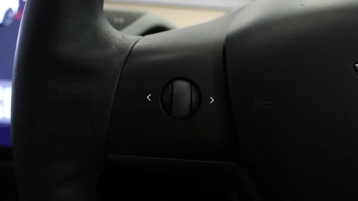 2021-tesla-model-3-e-standard-plus-big-21