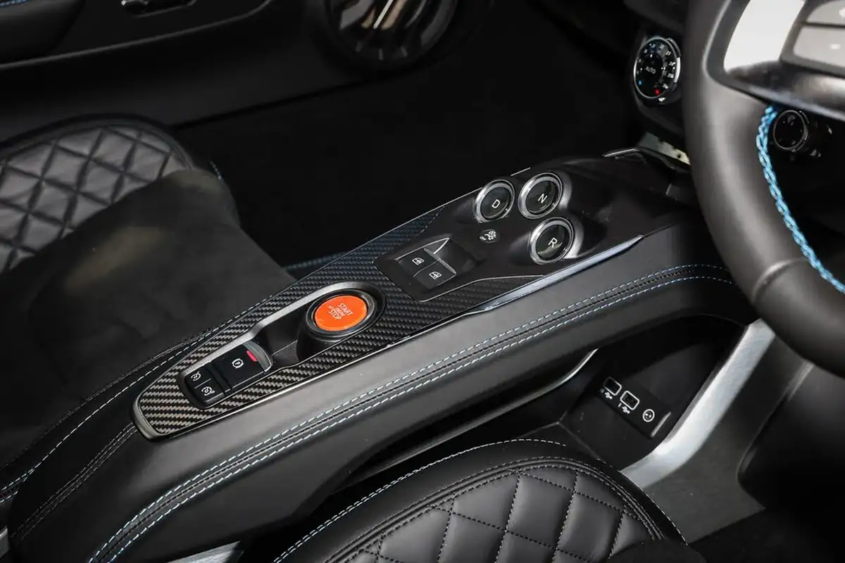 2024-alpine-a110-18-t-no-trim-big-22
