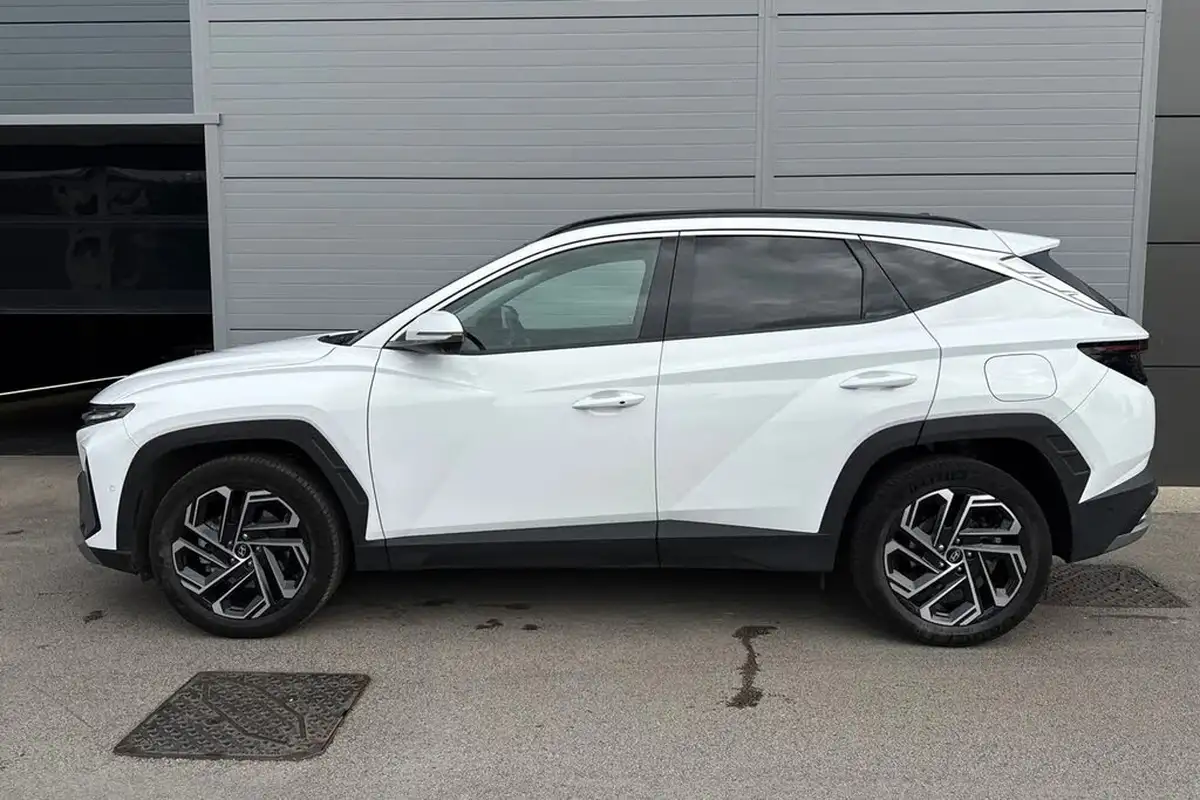 2024-hyundai-tucson-16-t-gdi-ultimate-252ps-phev-auto-big-39