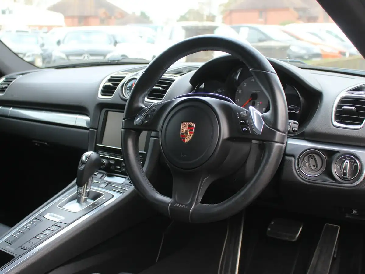 2015-porsche-cayman-s-34-pdk-big-46