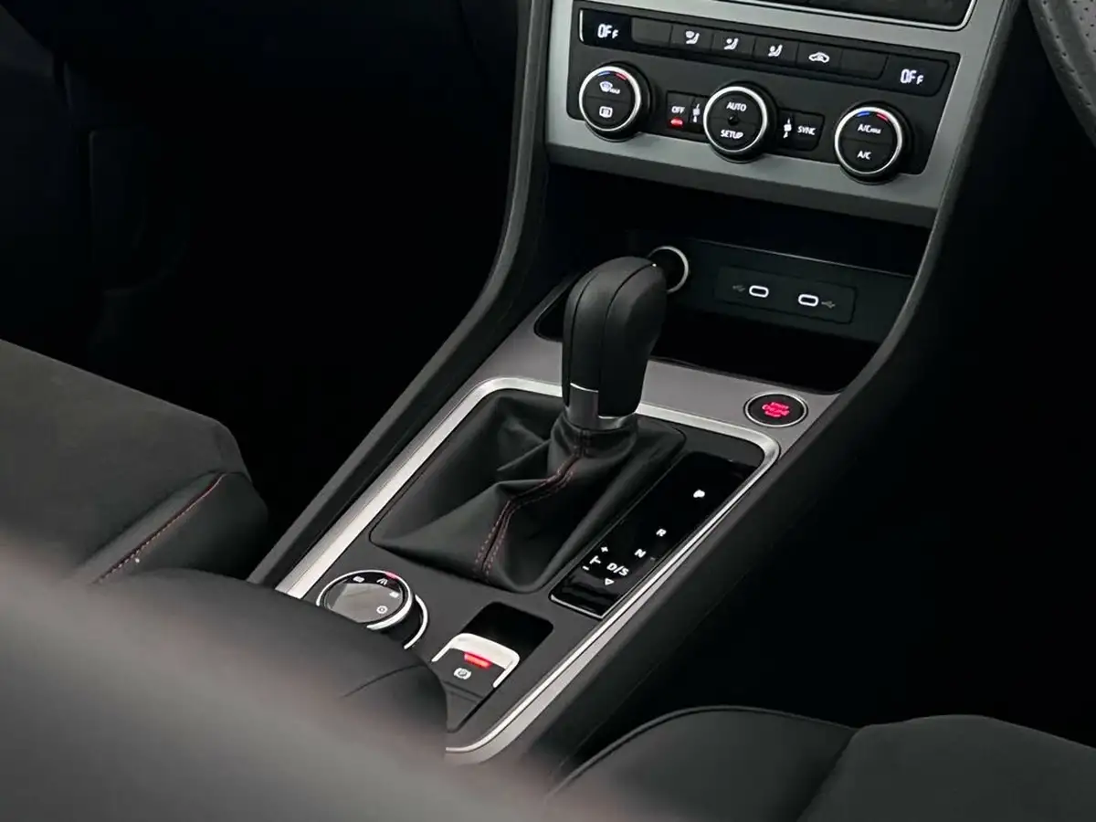 2024-seat-ateca-15-ecotsi-fr-dsg-big-37