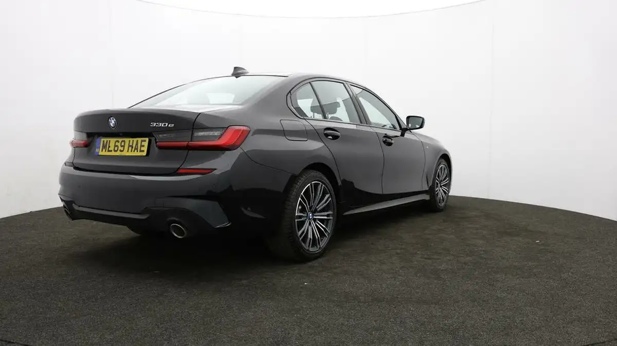 2019-bmw-3-series-20-330e-m-sport-plus-pack-big-75