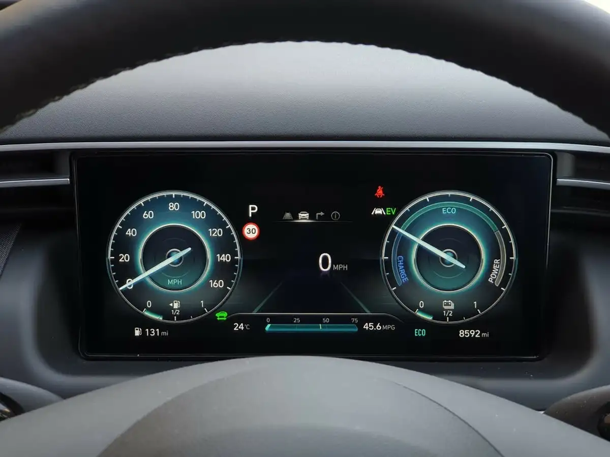2023-hyundai-tucson-16-t-gdi-ultimate-230ps-hybrid-auto-big-32