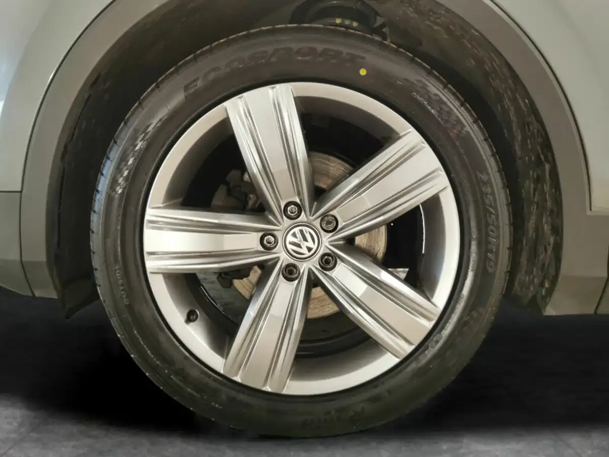 2020-volkswagen-tiguan-allspace-20bitdi-sel-big-24