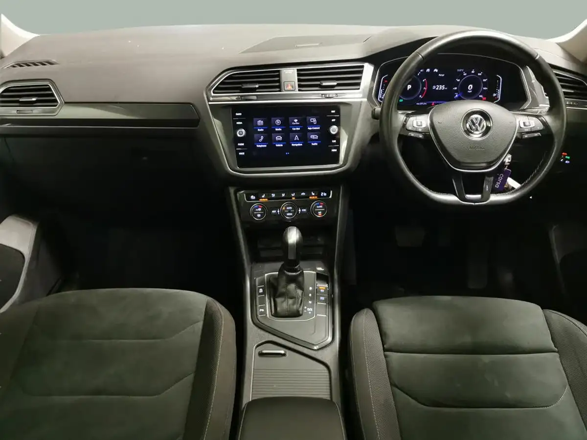 2020-volkswagen-tiguan-allspace-20bitdi-sel-big-1