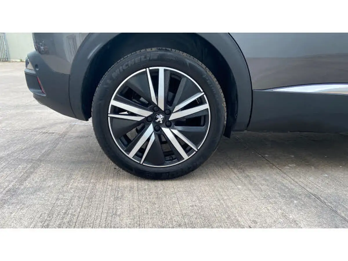 2022-peugeot-3008-suv-12-puretech-gt-premium-big-49
