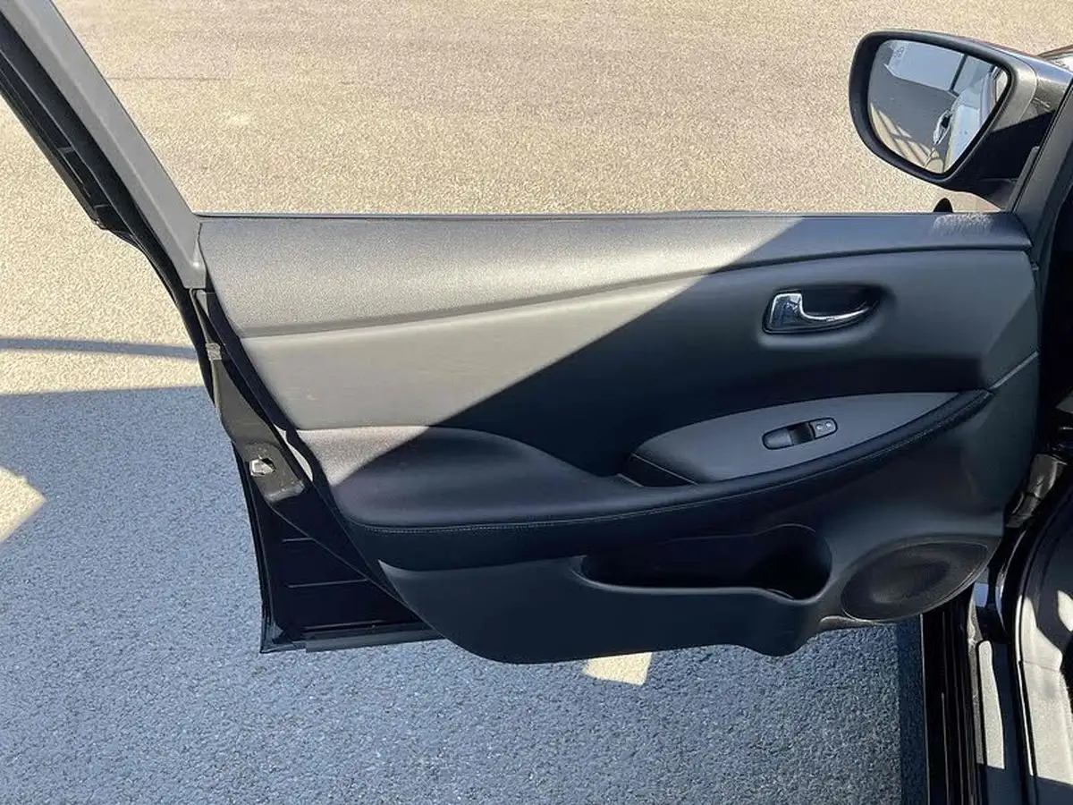 2022-nissan-leaf-e-acenta-big-22