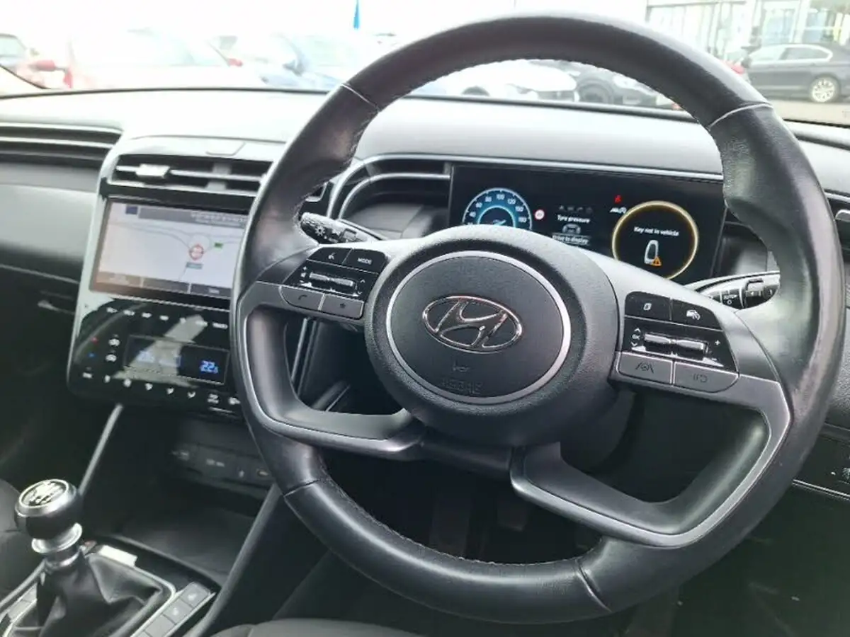 2022-hyundai-tucson-16-t-gdi-premium-150ps-big-12