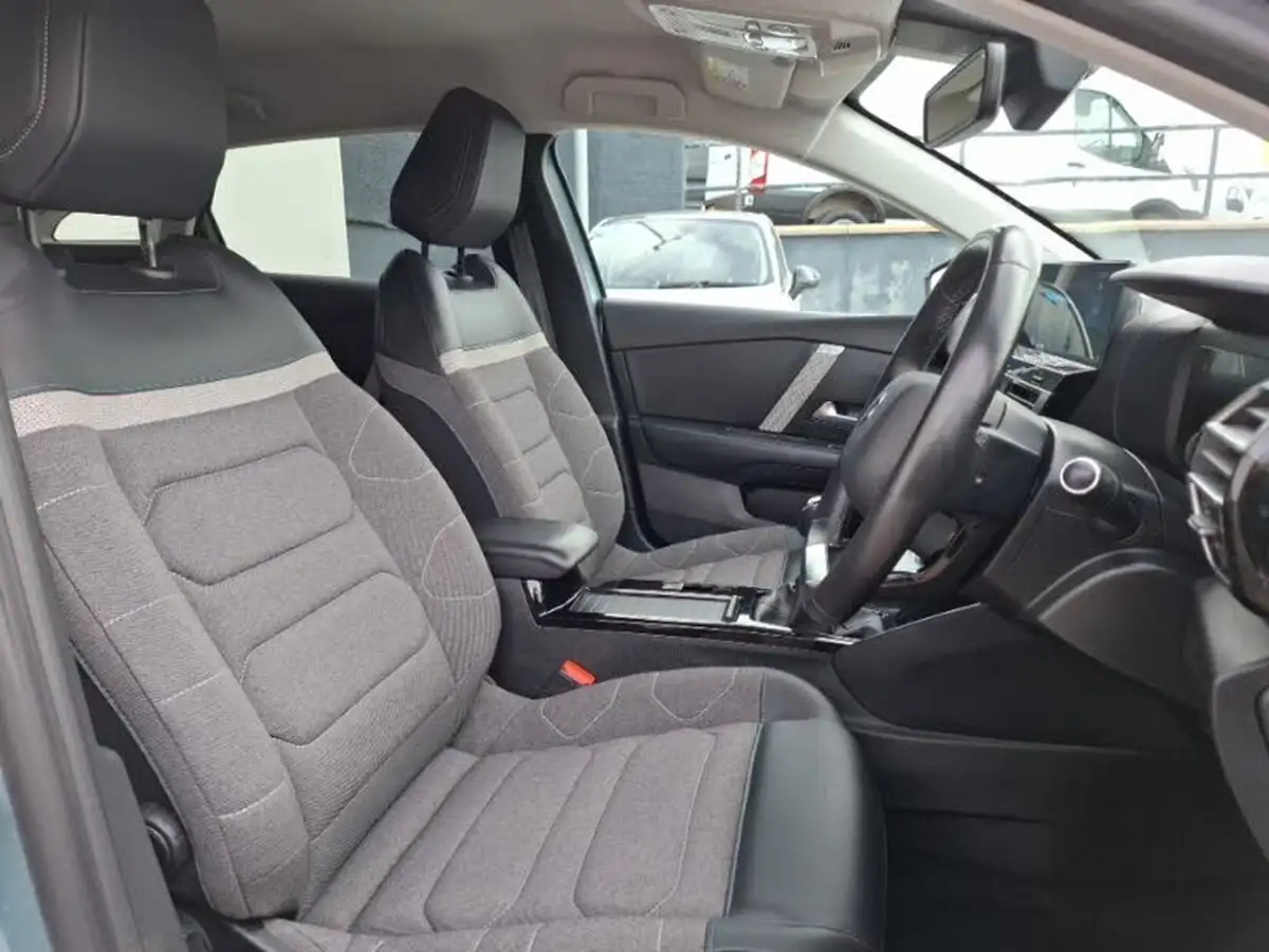 2022-citroen-c4-12-puretech-shine-130ps-big-17