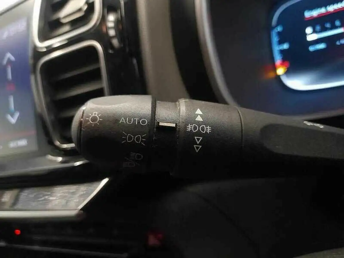 2020-citroen-c5-aircross-12-puretech-flair-big-19