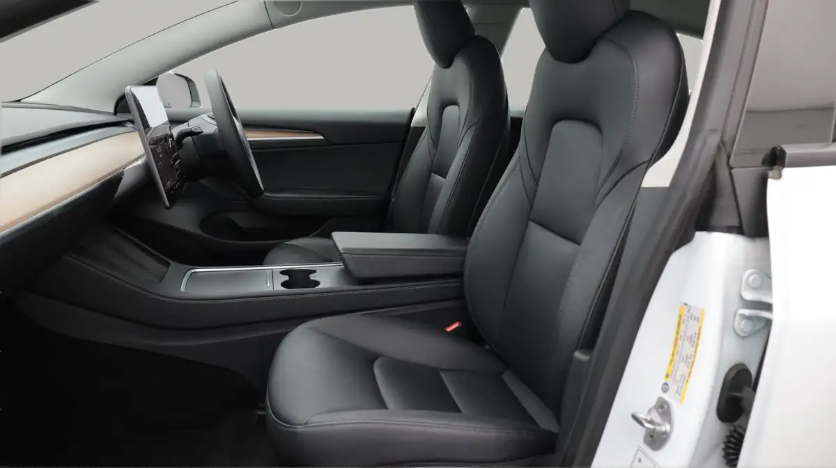 2021-tesla-model-3-e-long-range-4x4-big-14
