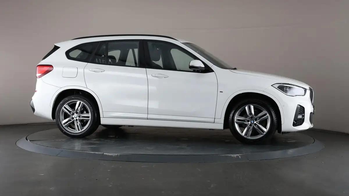2020-bmw-x1-15-sdrive18i-m-sport-dct-big-53