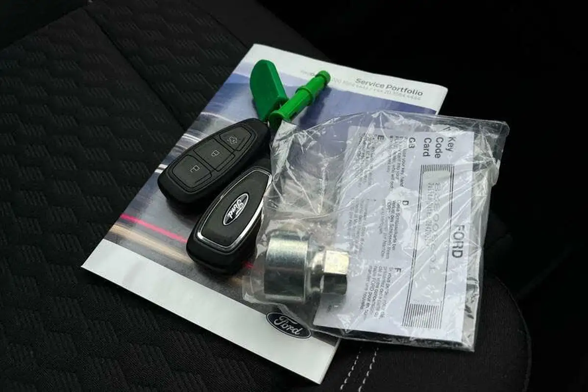 2022-ford-fiesta-10t-titanium-100ps-big-21