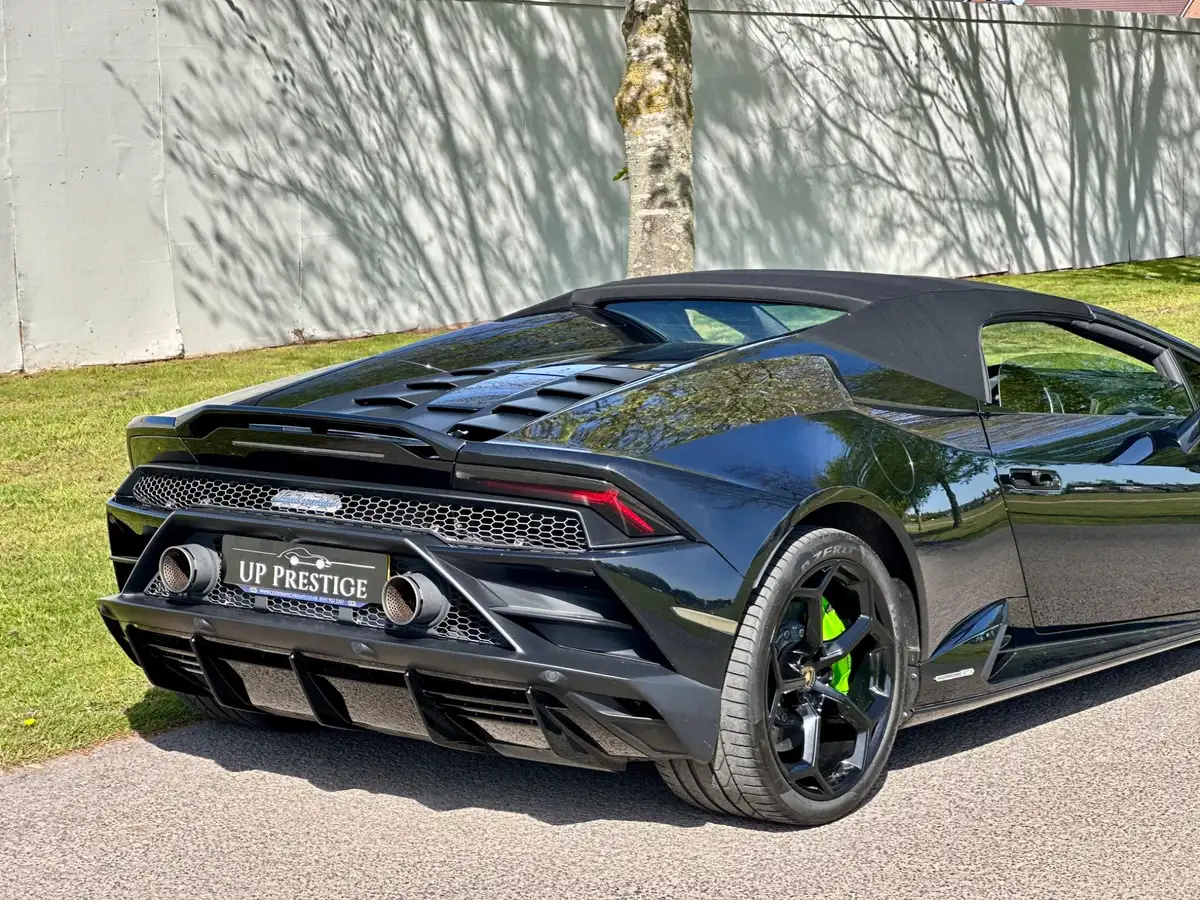 2021-lamborghini-huracan-52-evo-640ps-4wd-spyder-big-22
