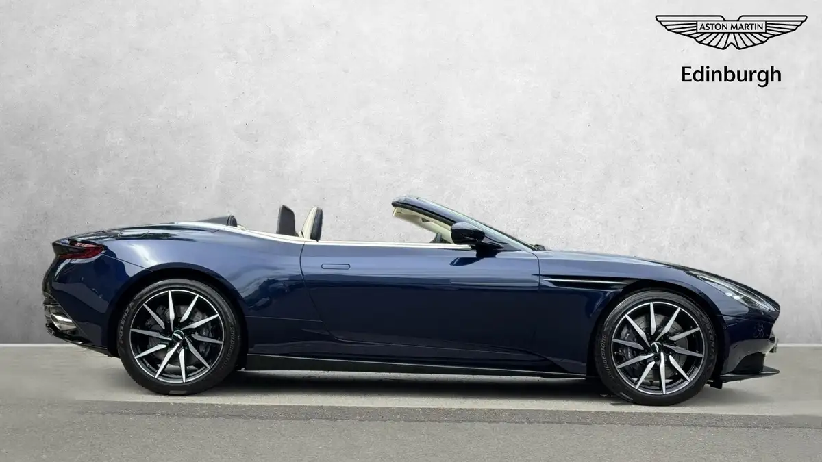 2019-aston-martin-db11-40-v8-big-12