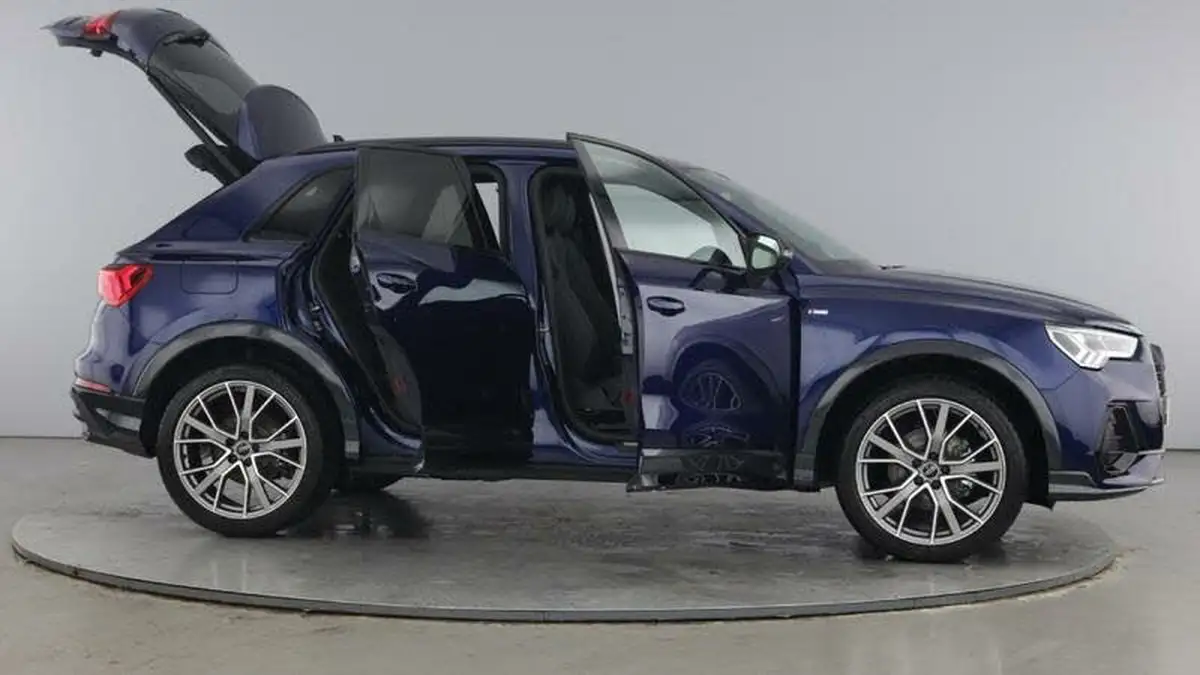 2024-audi-q3-15-35-tfsi-black-edition-station-wagon-s-tronic-big-9